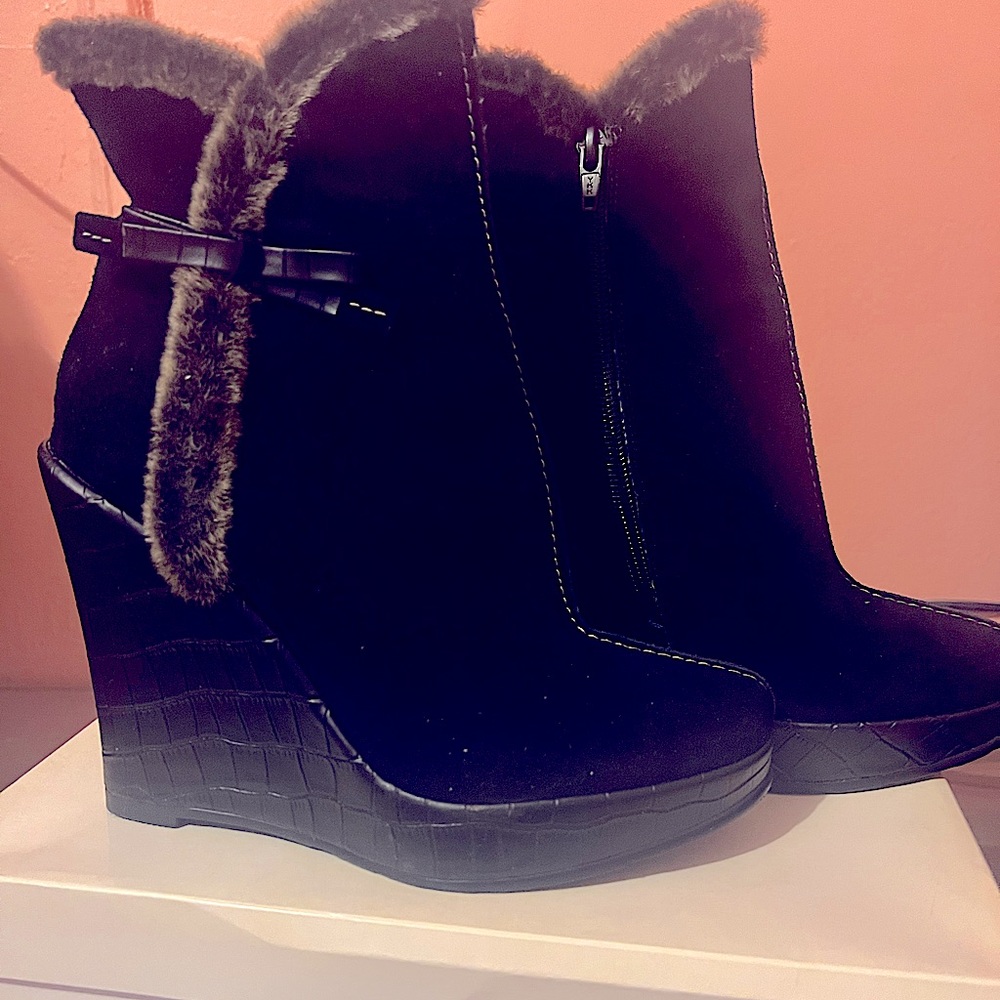 Cold weather wedge boots